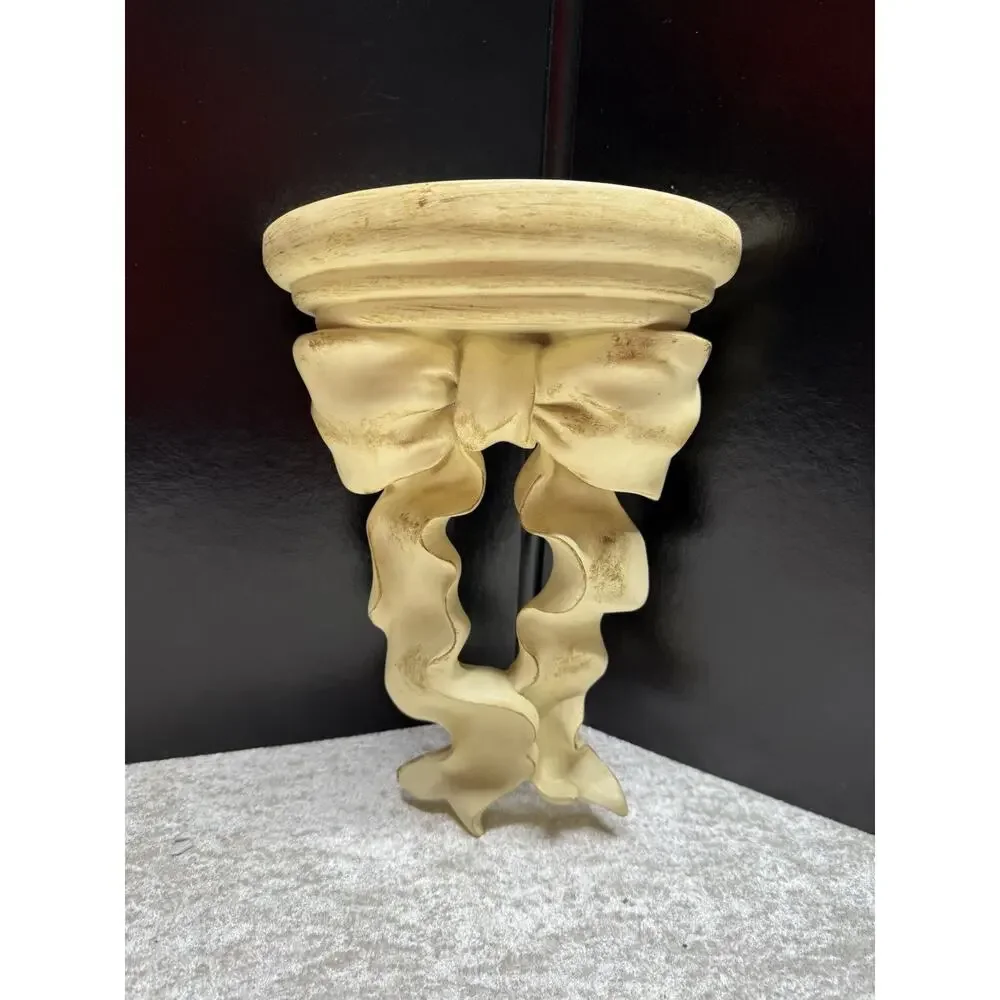 Distressed bow wall mount Floating shelf Resin bedroom bathroom EUC Set of 2
